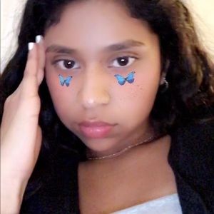 Meet your Posher, Vanessa